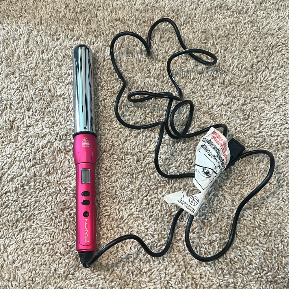 NuMe Curling Wand